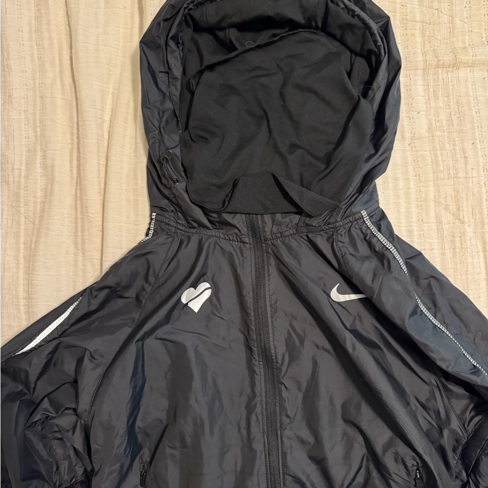 Nike Heartbreak Hill Hooded Thermal Windbreaker